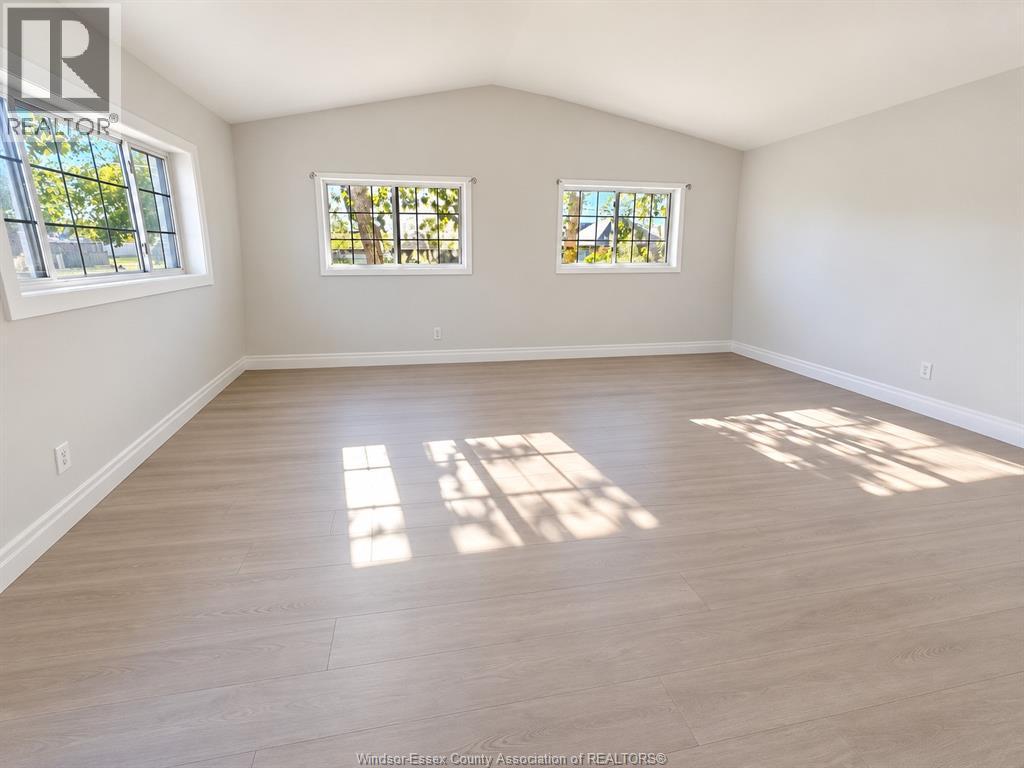 1597 Bruce - Image 10
