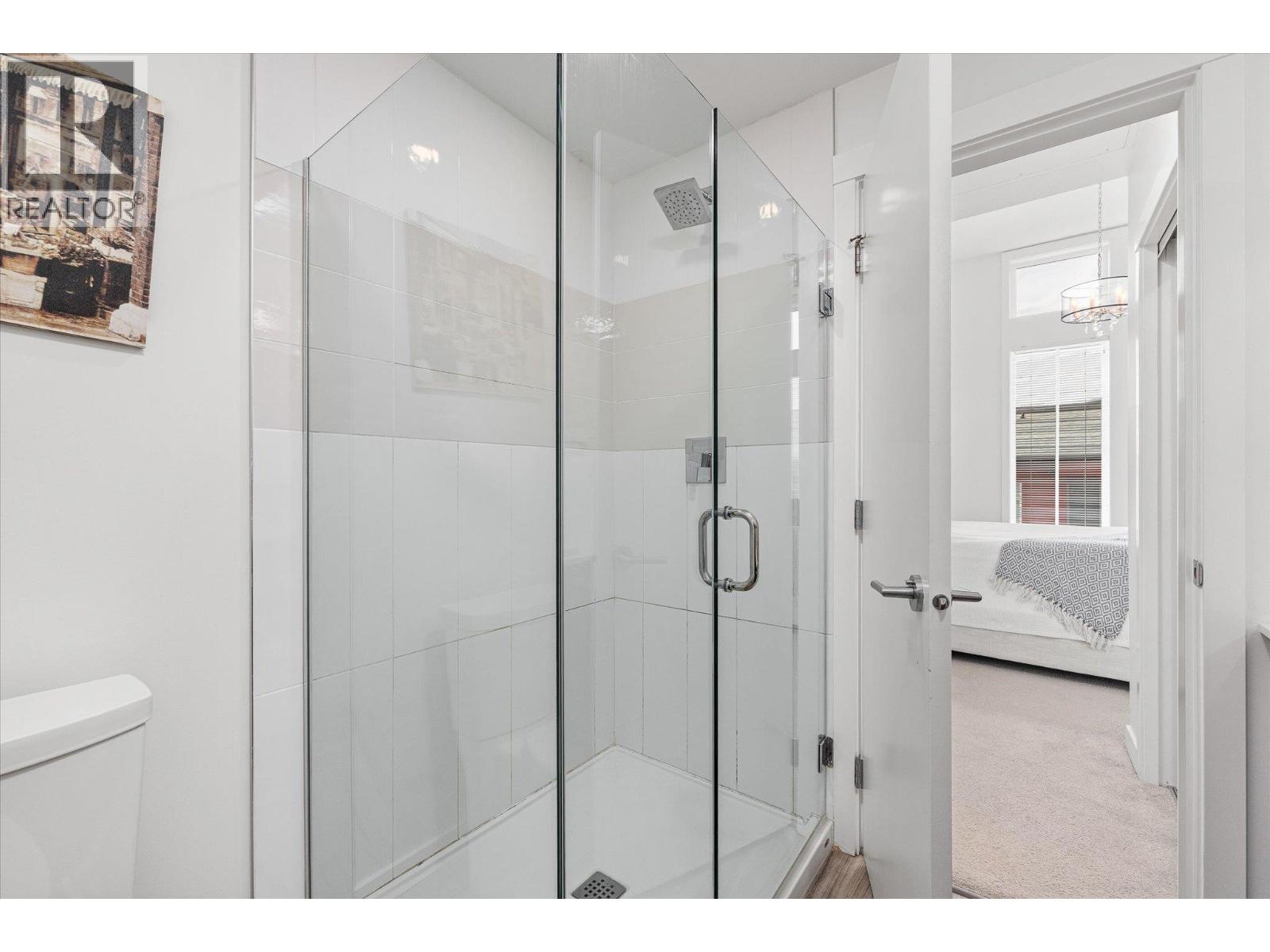 #PH06 1775 Chapman Place - 14