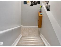 9311 66 Av Nw, Edmonton, AB T6E0L8 Photo 39
