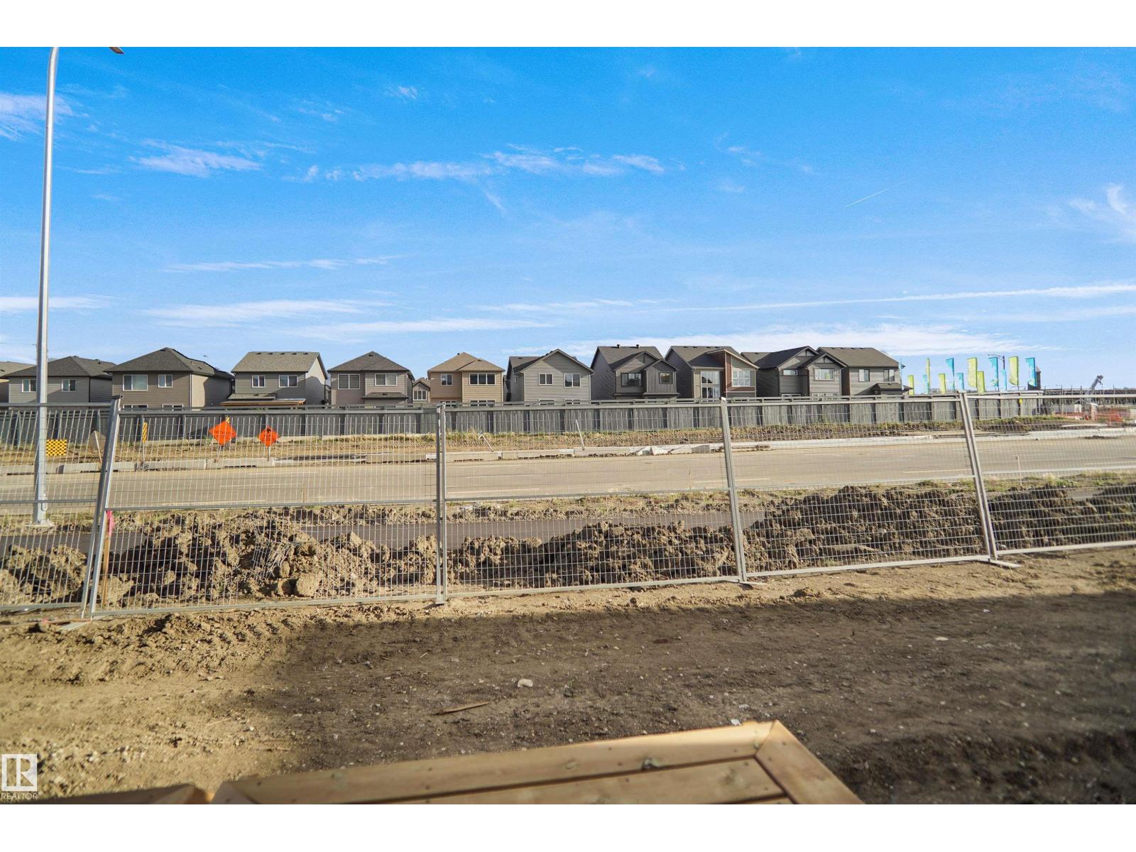 #81 3705 141 ST SW - 18
