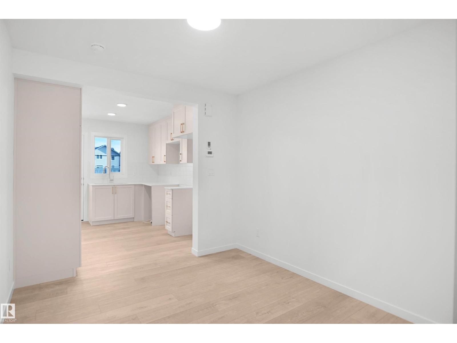 #81 3705 141 ST SW - Image 4