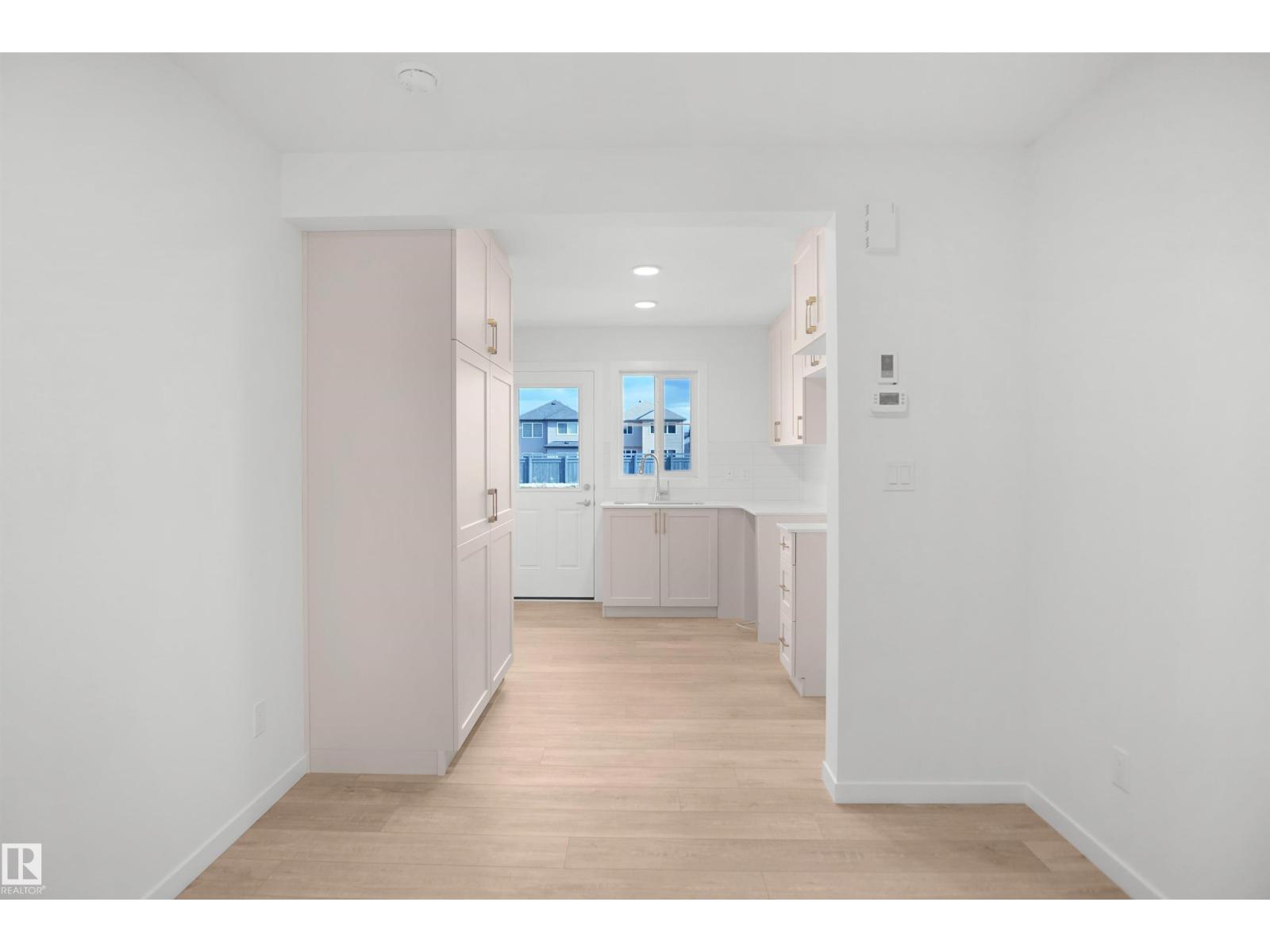 #81 3705 141 ST SW - 5