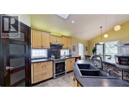 18 Tuscany Meadows Heights Nw, Calgary, AB T3L2L2 Photo 10
