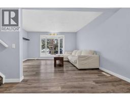 37 Erin Croft Crescent Se, Calgary, AB T2B2T8 Photo 8