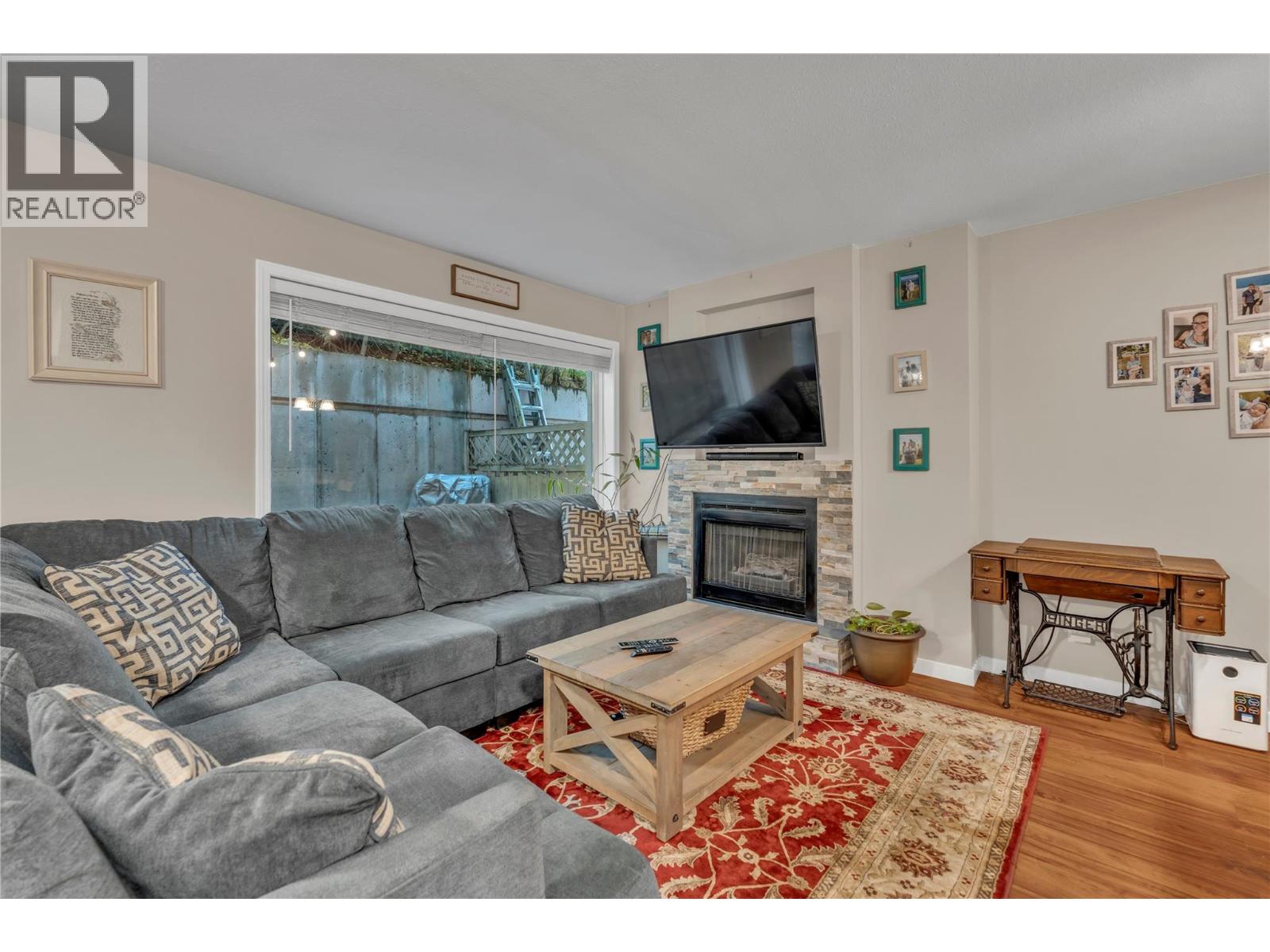 4 8710 Prairie Valley Road, Summerland