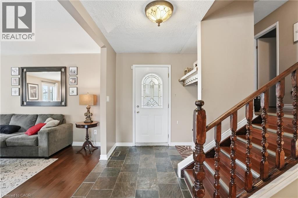 2 LORING Crescent - 7