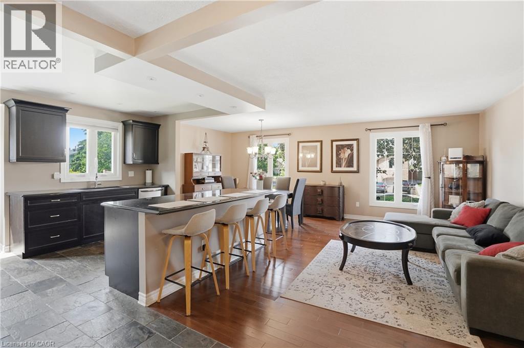 2 LORING Crescent - 11