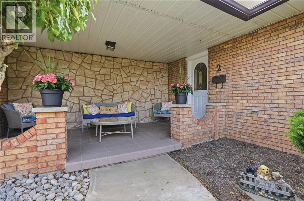 2 LORING Crescent - 38