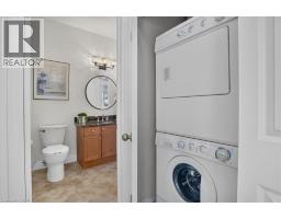 147 Reiber Court, Waterloo, ON N2L6N2 Photo 33
