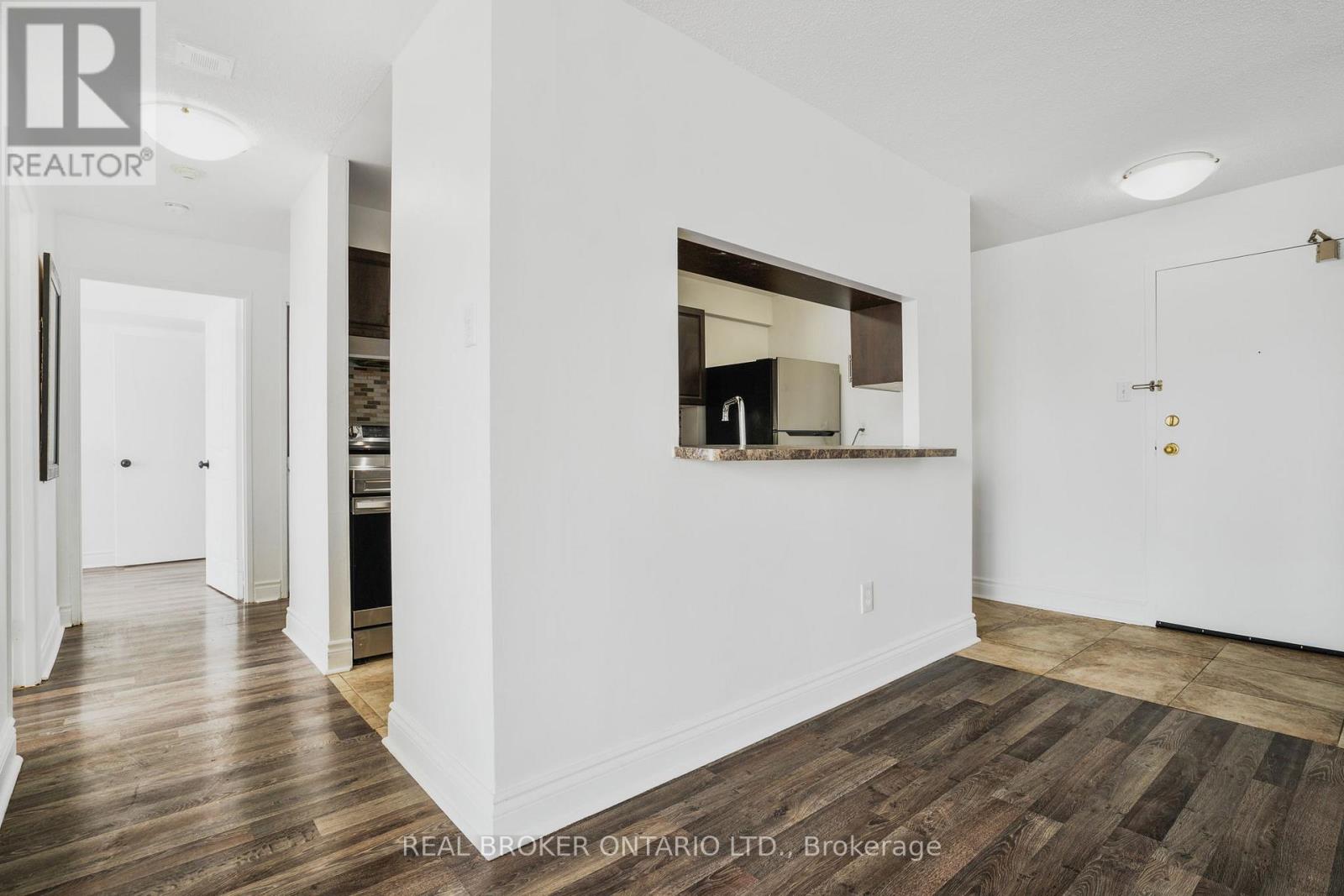 #2101 4205 Shipp Drive, Mississauga (City Centre), Ontario, L4Z2Y9, Mississauga (City Centre), Ontario — photo 4 of 5
