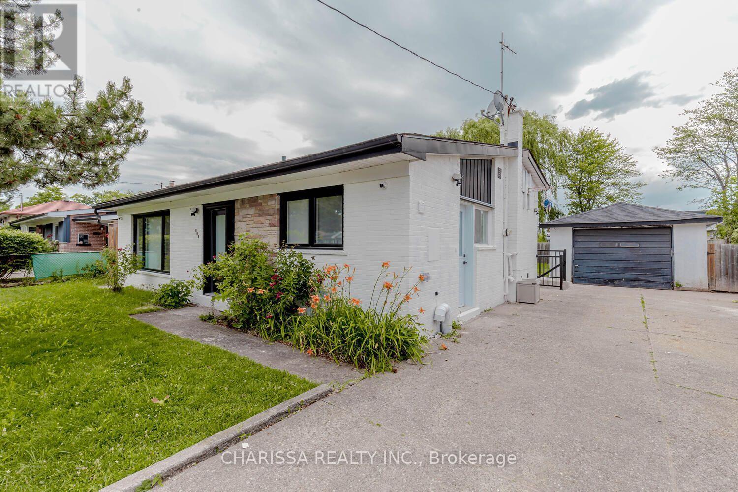 Photo of 523 Pinegrove Road