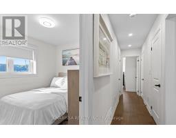 Upper - 523 Pinegrove Road, Oakville, ON L6K2C2 Photo 10