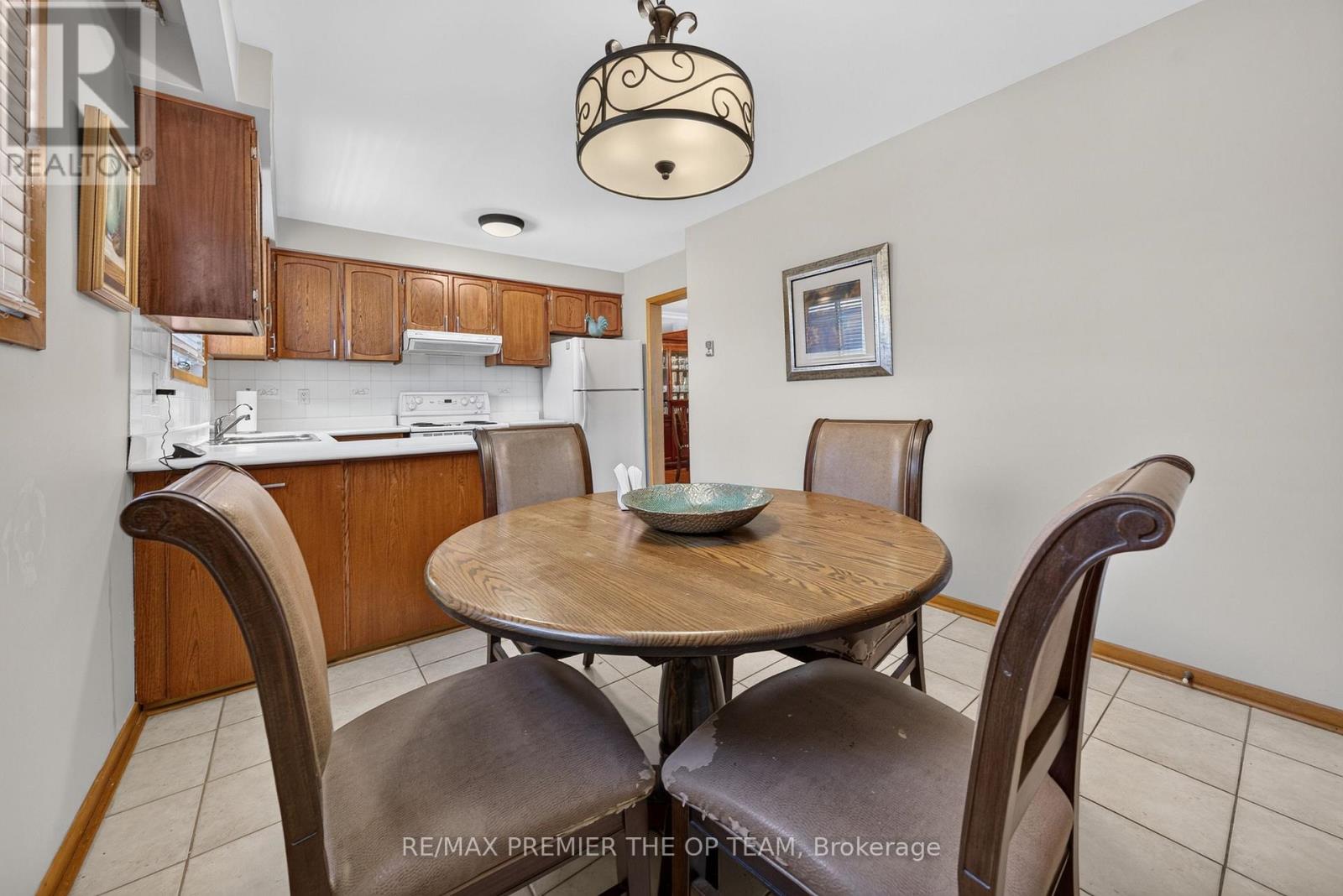 97 FIRGROVE CRESCENT - 13
