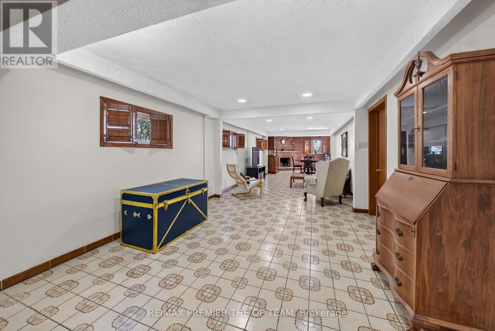 97 FIRGROVE CRESCENT - 27