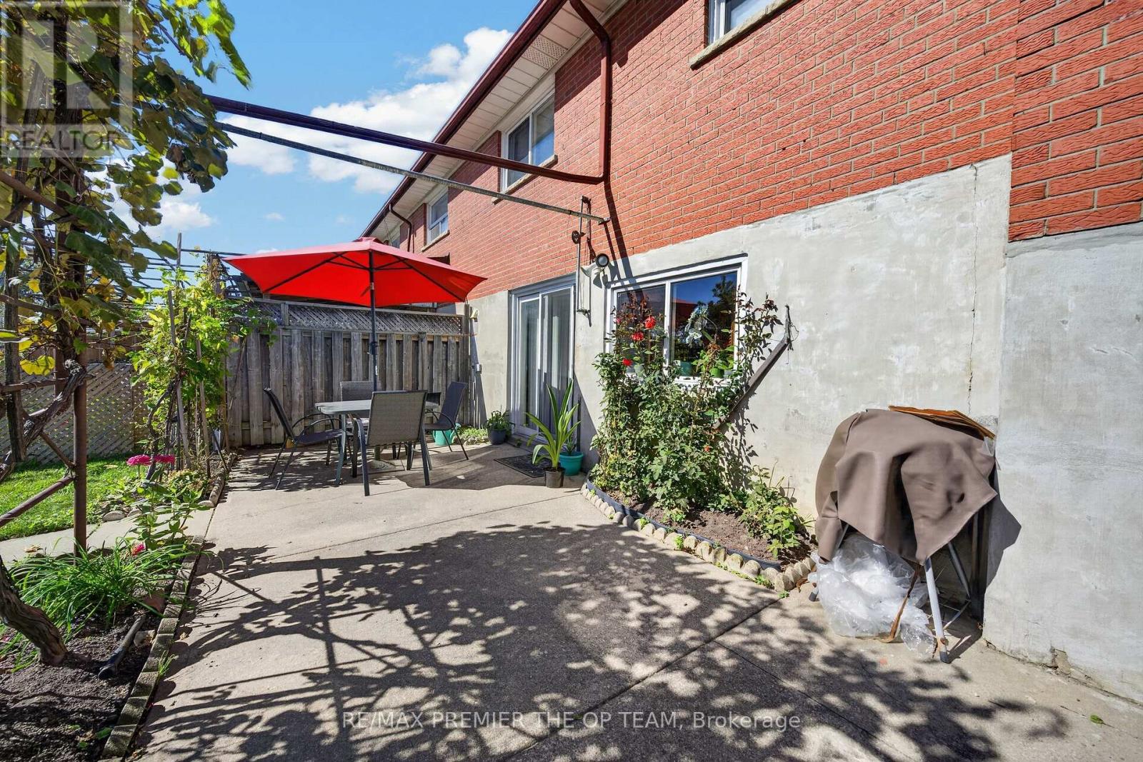 97 FIRGROVE CRESCENT - 35
