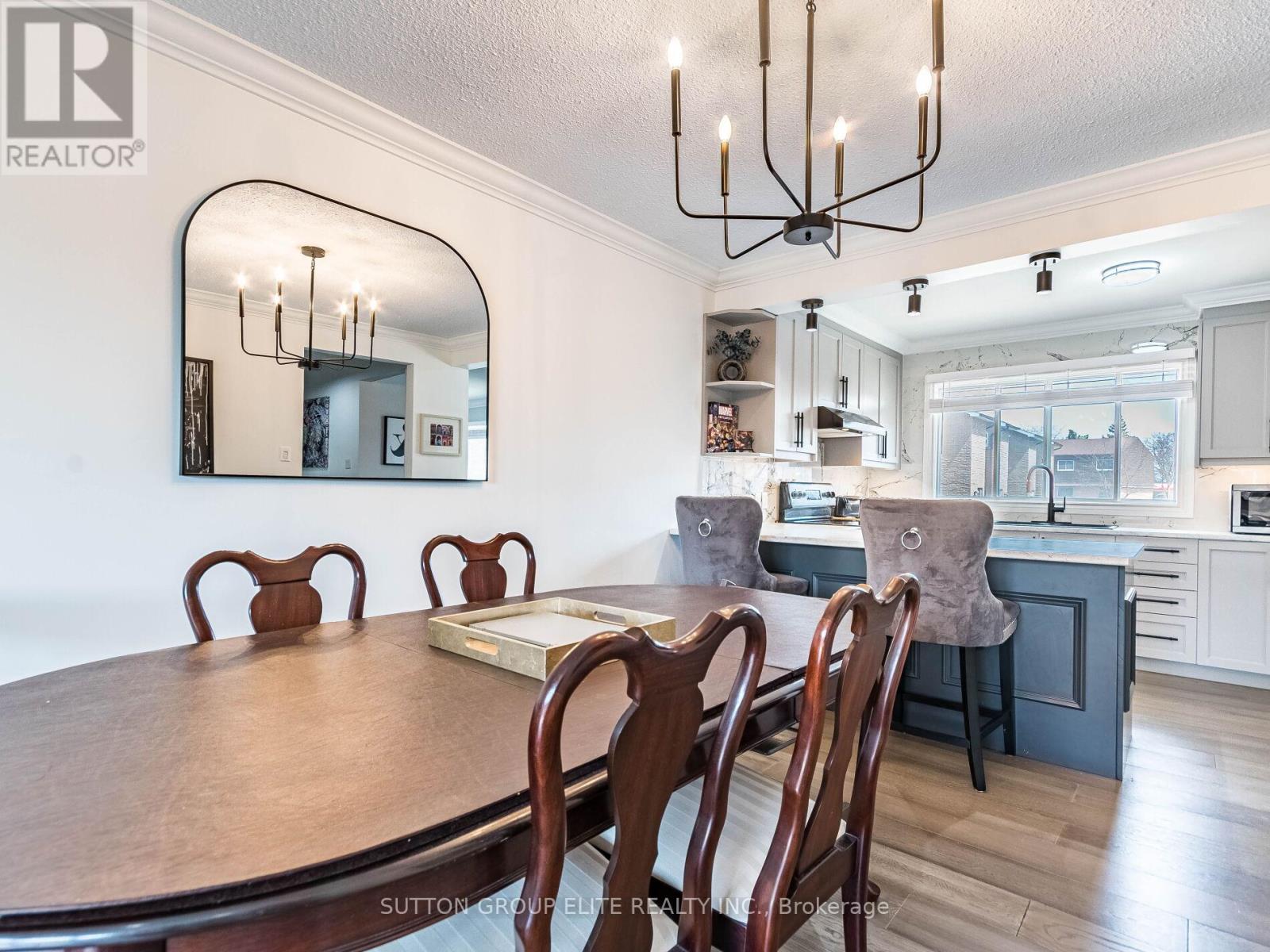#8 640 RATHBURN ROAD E - 12