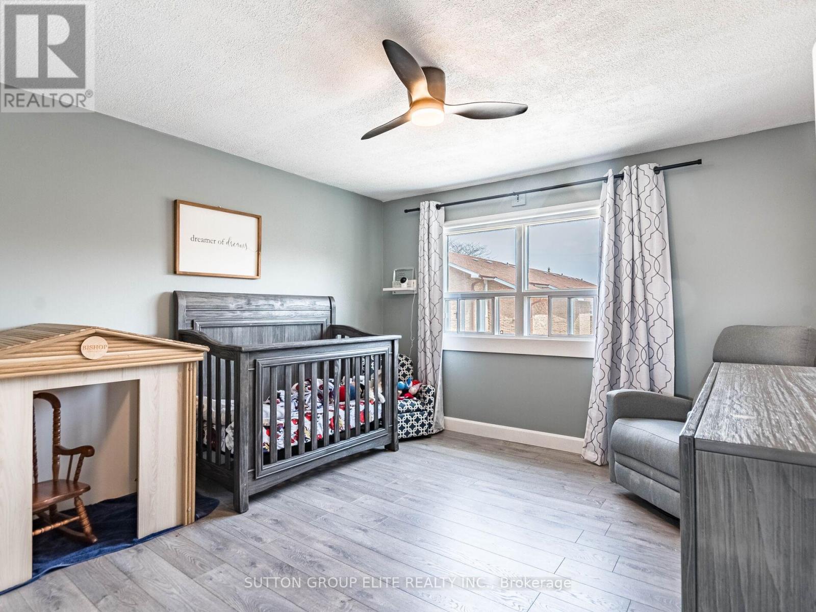 #8 640 RATHBURN ROAD E - Image 25