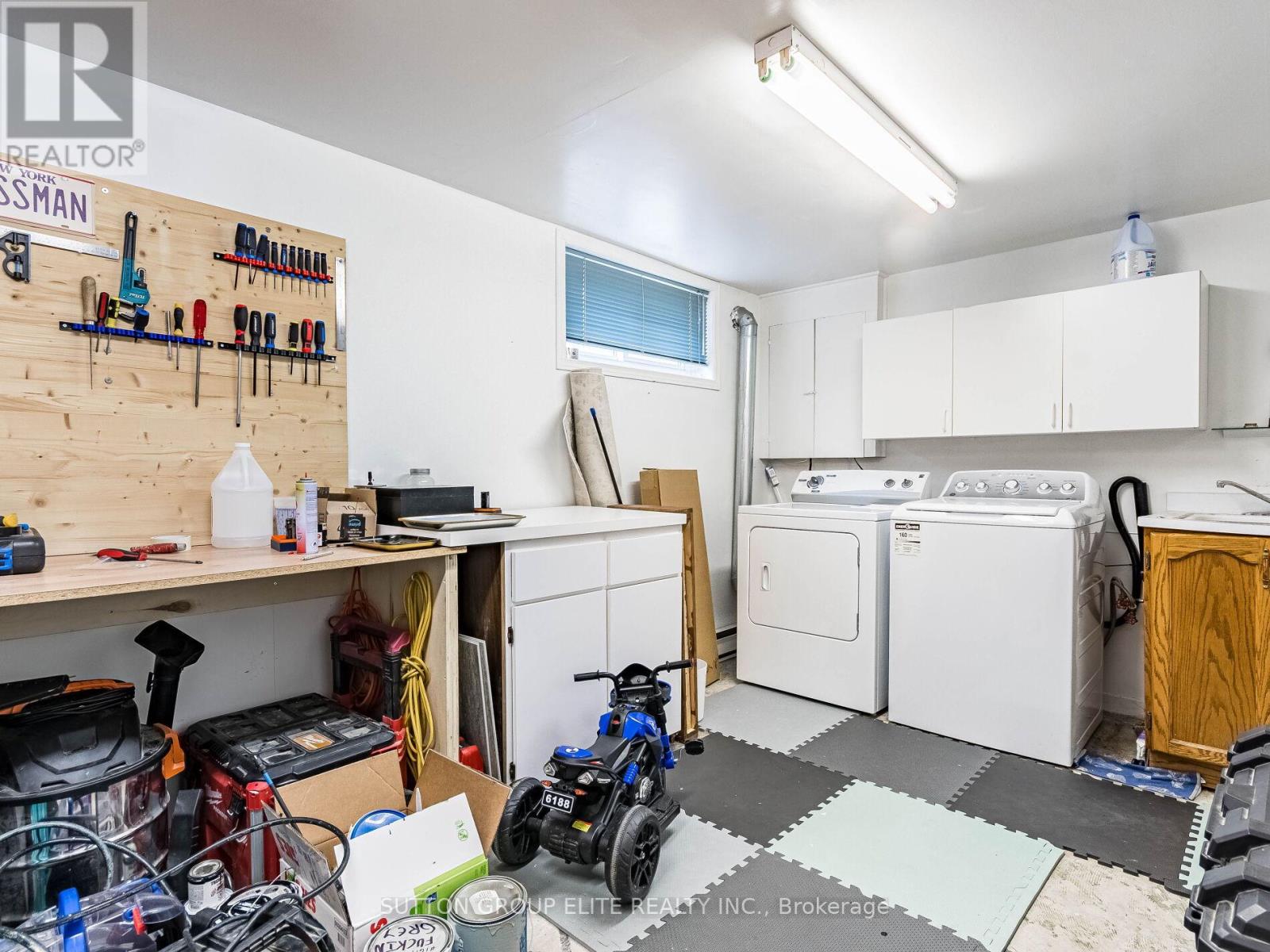 #8 640 RATHBURN ROAD E - 29