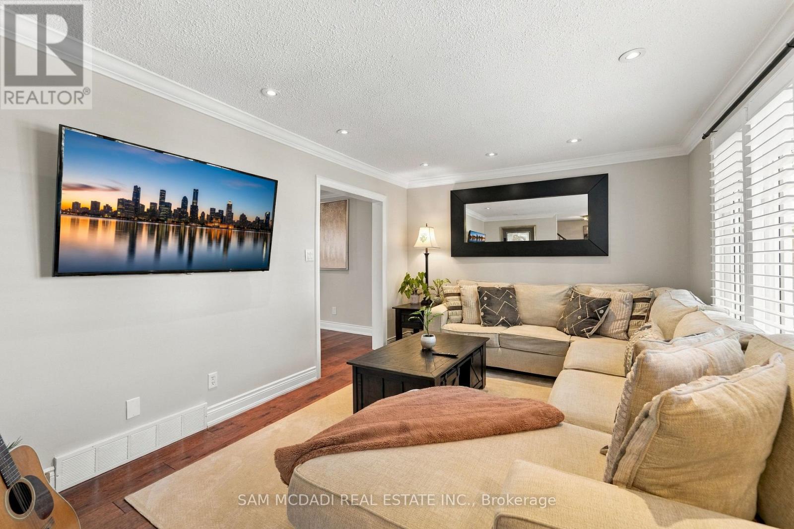 22 BYWOOD CRESCENT - 4