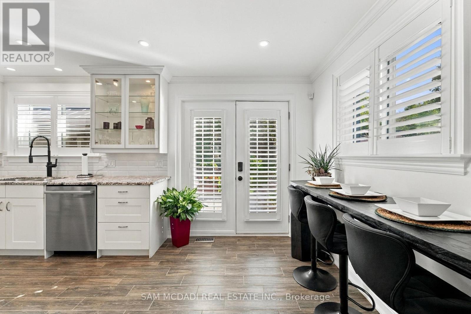 22 BYWOOD CRESCENT - 9