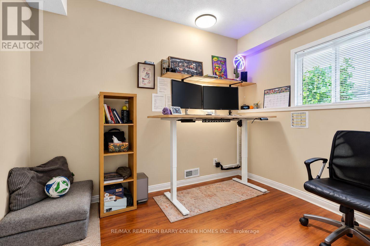 1090 SHELBORNE PLACE - 13
