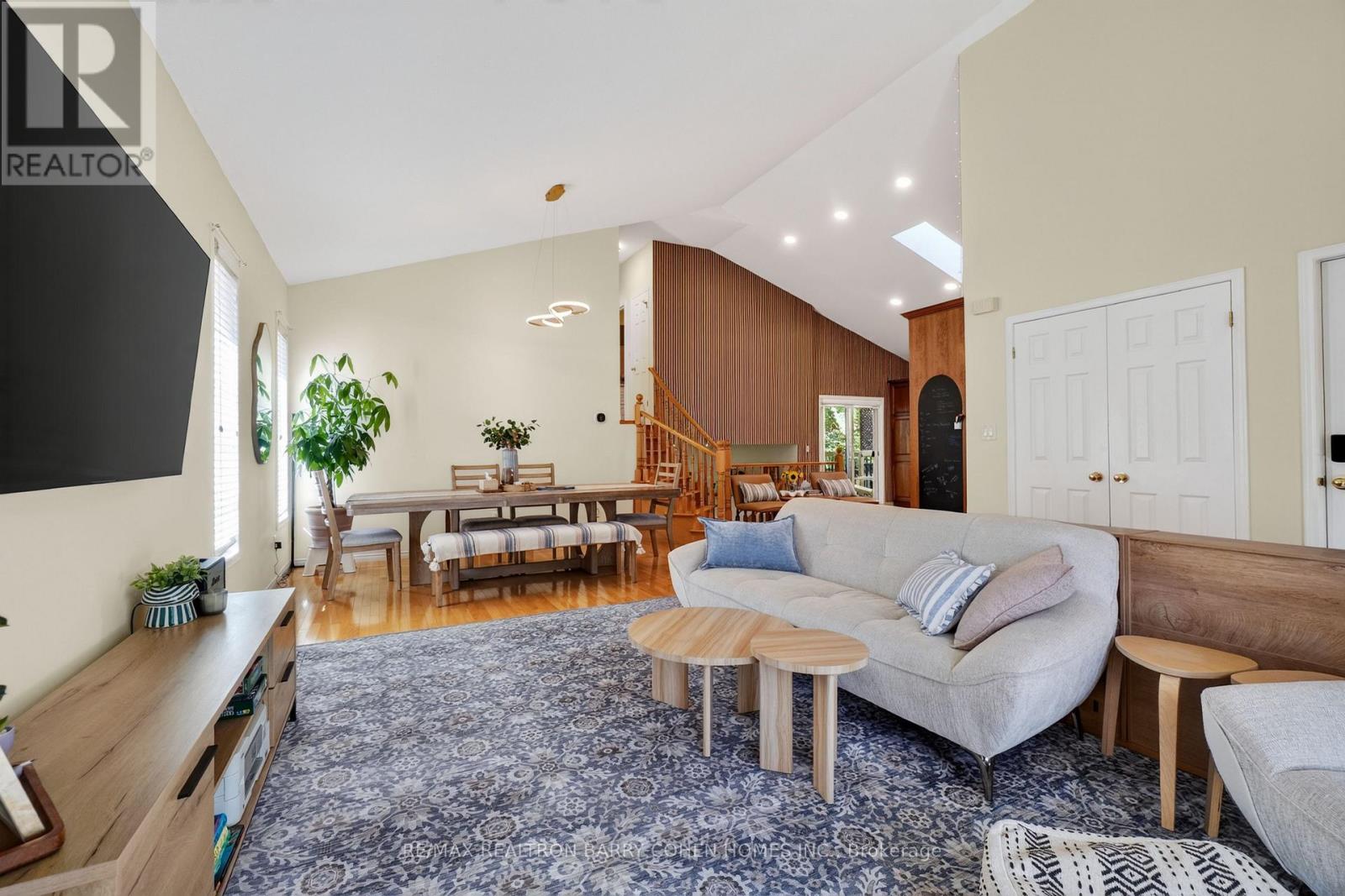 1090 Shelborne Place, London South (South J), Ontario, N5Z5C1, London South (South J), Ontario — photo 4 of 5