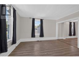 Living room - 217-219 Nelson Street W, Norfolk, ON N0A1N0 Photo 8