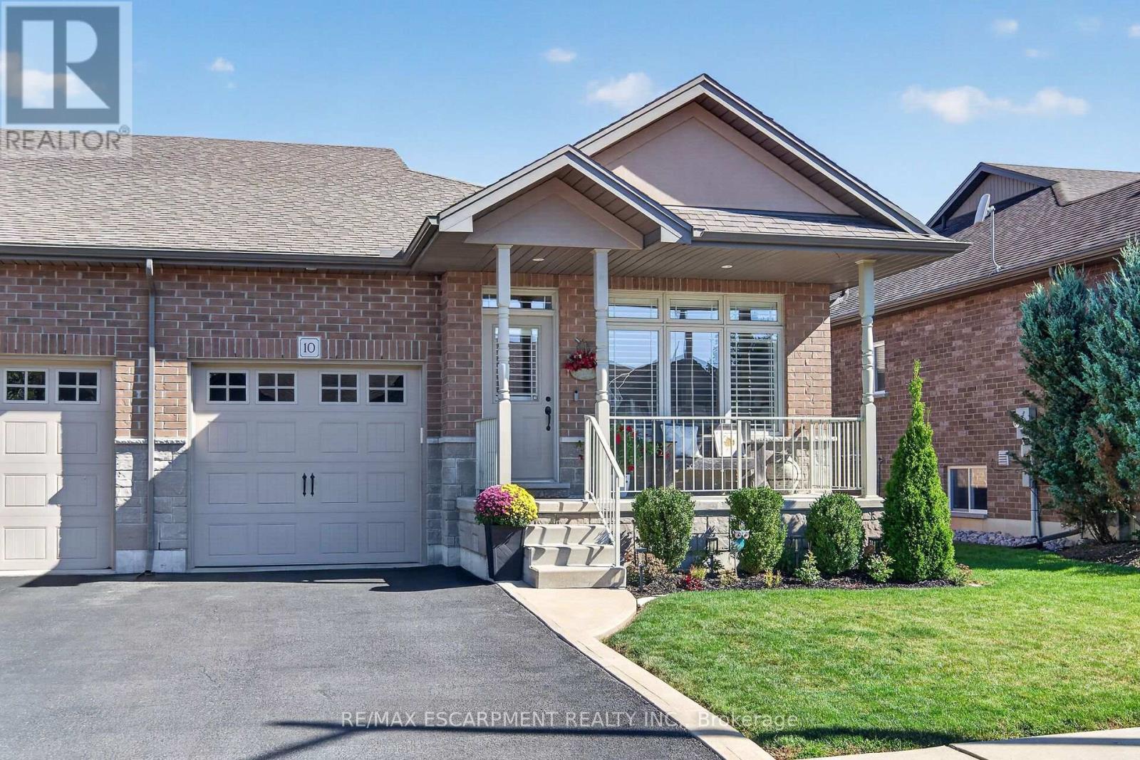 10 MACNEIL COURT - 2