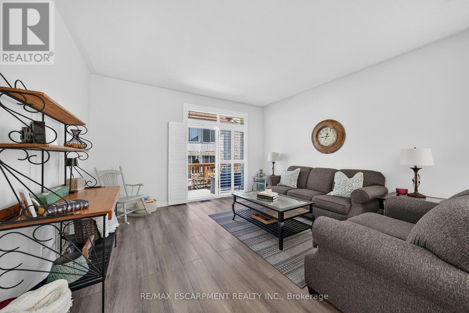 10 MACNEIL COURT - Image 23