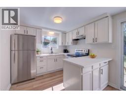Kitchen - 39 Connelly Drive, Kitchener, ON N2N2T7 Photo 8