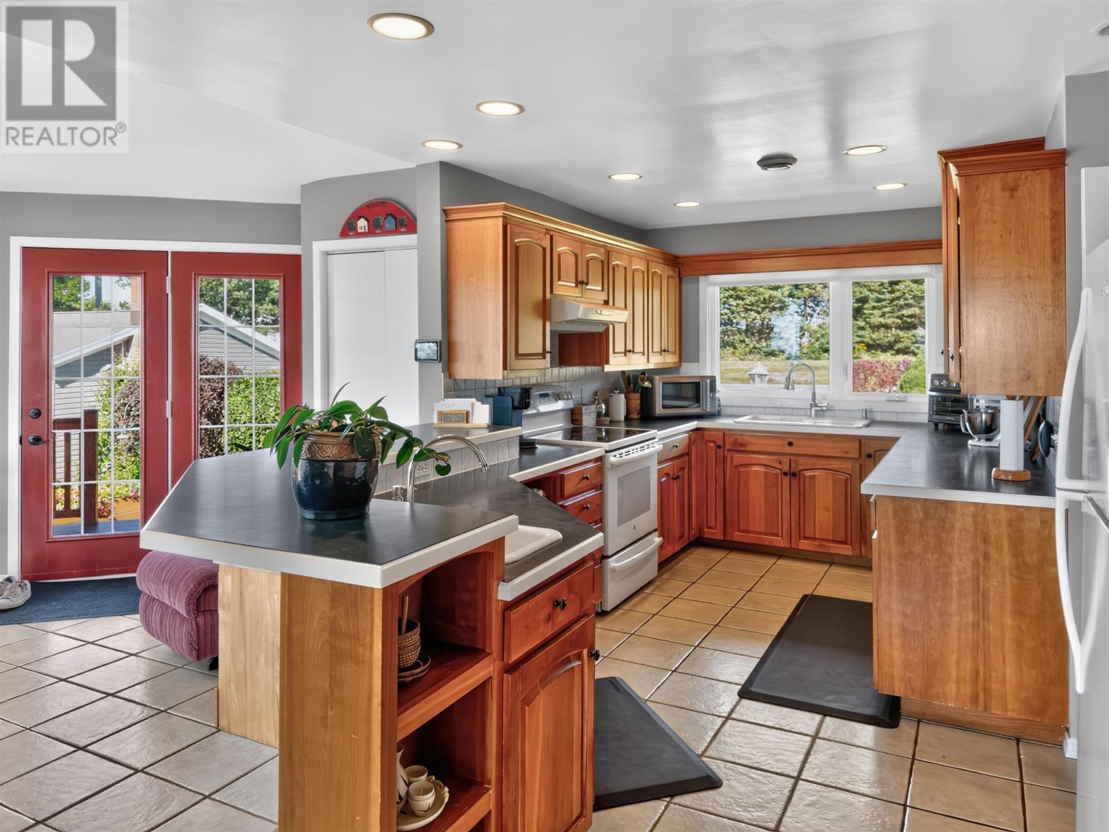 22 Upper Tea Hill Crescent - 11