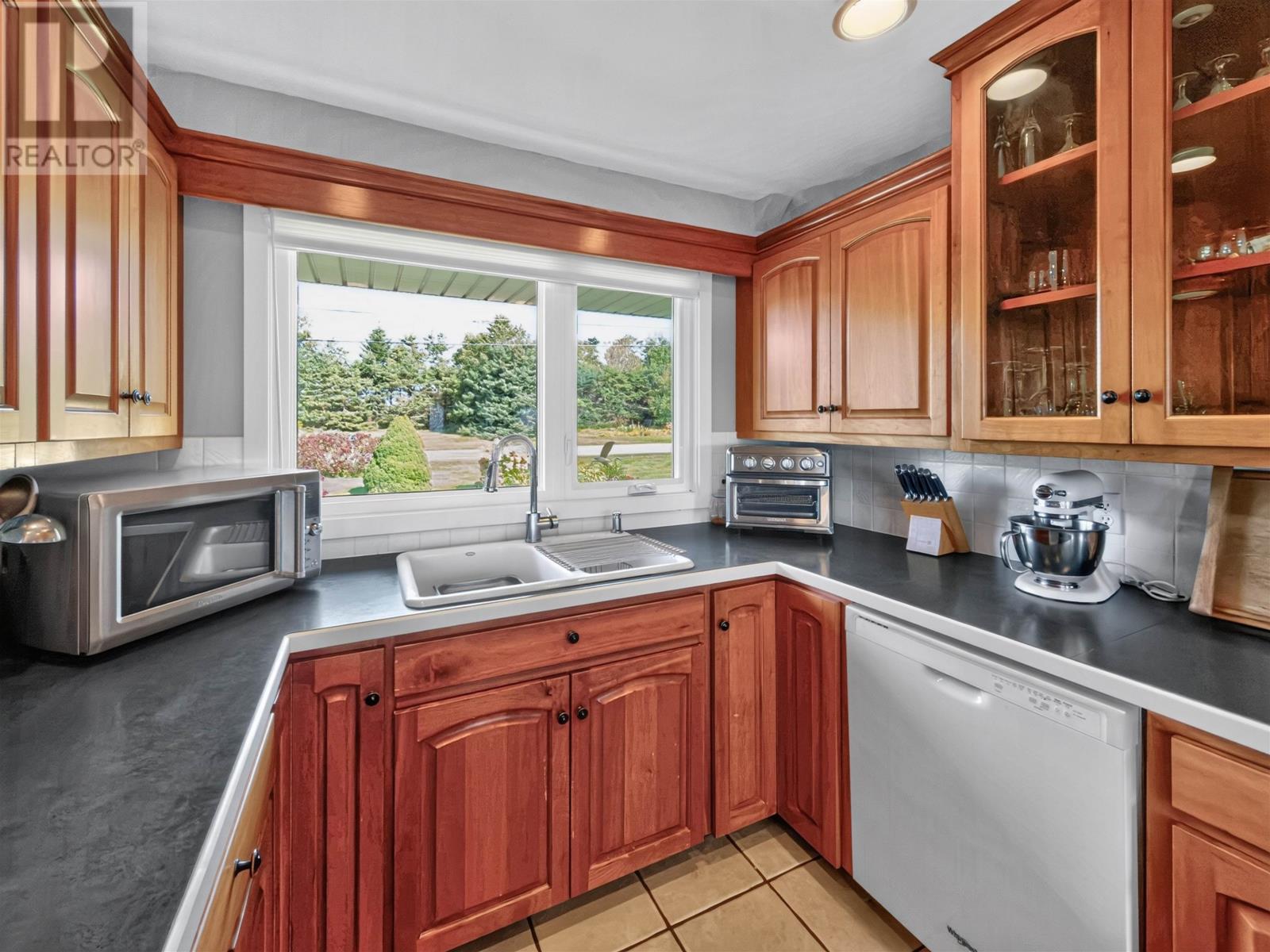 22 Upper Tea Hill Crescent - Image 13