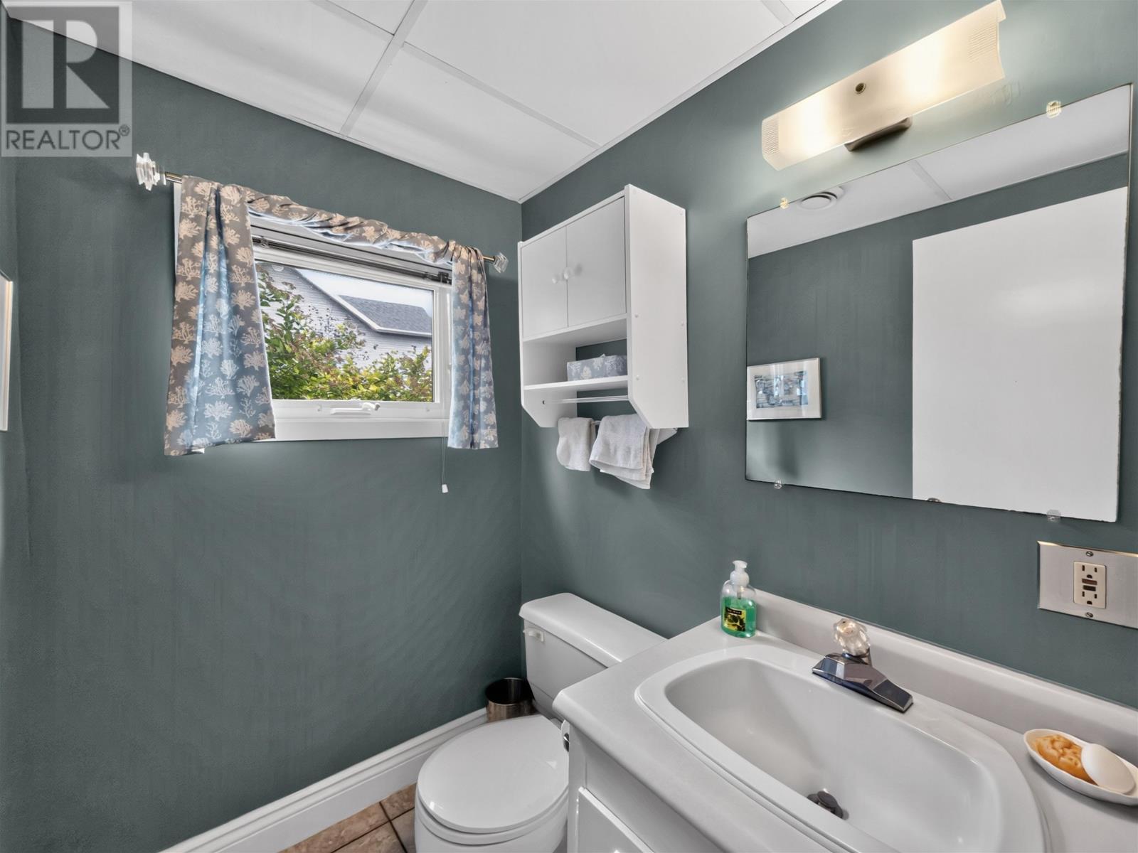 22 Upper Tea Hill Crescent - Image 29