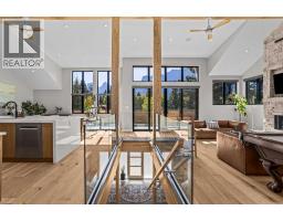 Living room - 914 15th Street, Canmore, AB T1W2X3 Photo 6