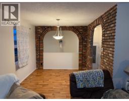 97 Greenview Close N - photo 5