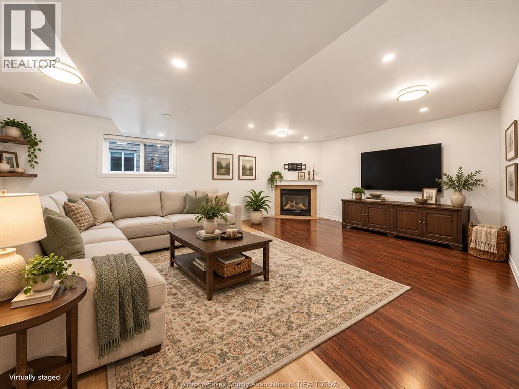 124 HIGGINS CRESCENT - Image 18