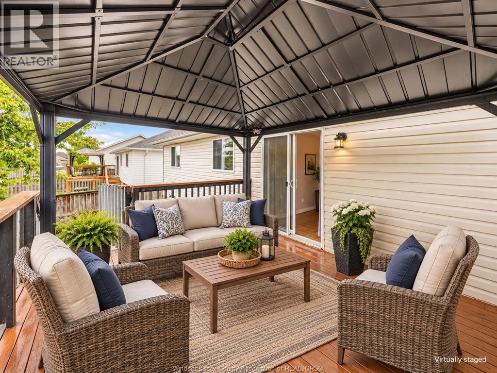 124 HIGGINS CRESCENT - 24