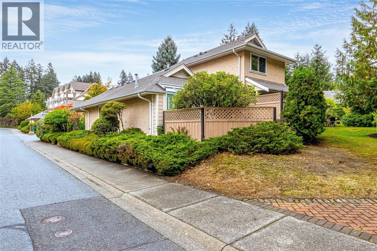 6064 Lionel Cres - Image 30