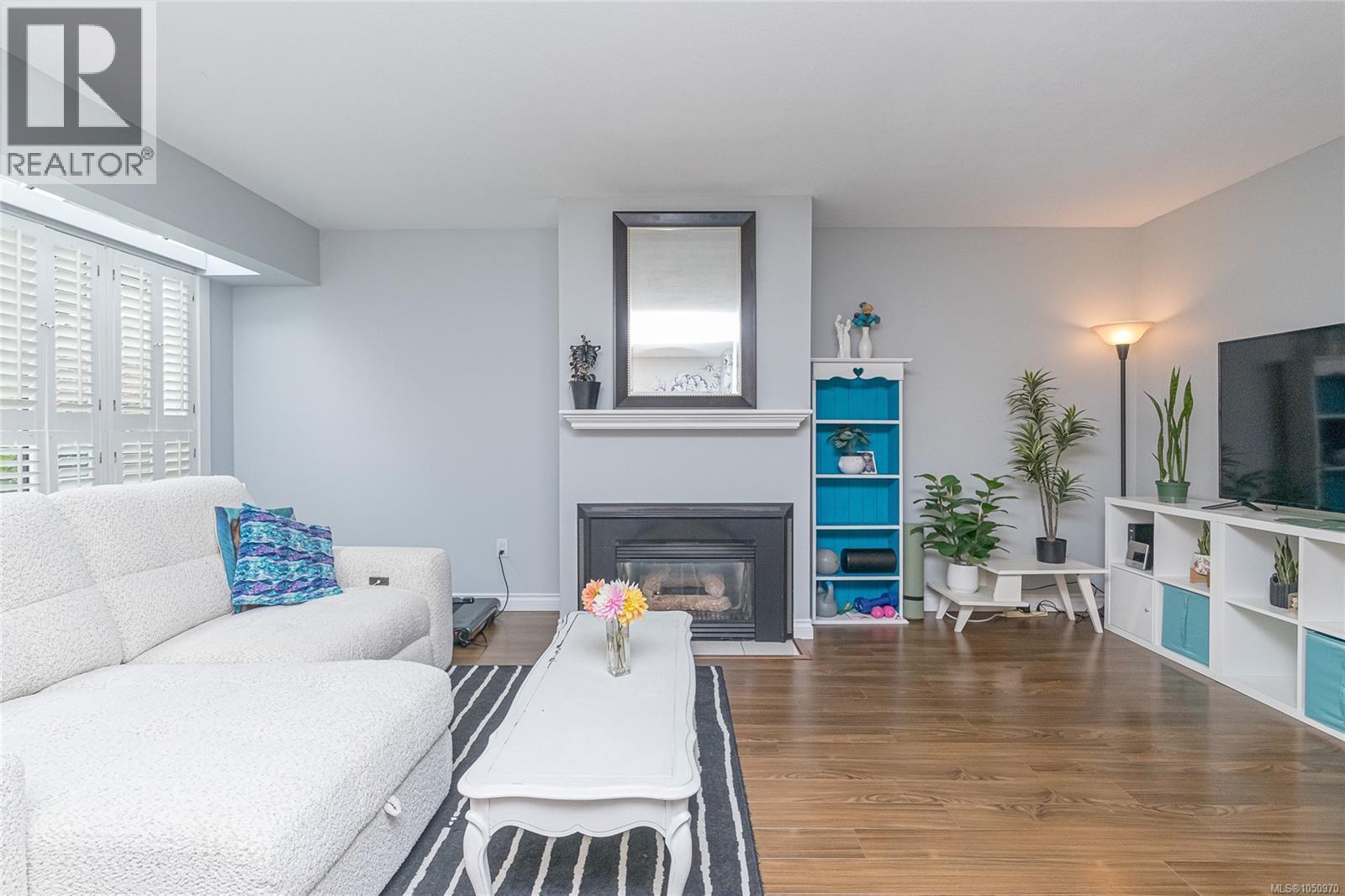 6064 Lionel Cres - 6