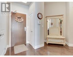 519 - 111 Civic Square Gate, Aurora, ON L4G0S6 Photo 8