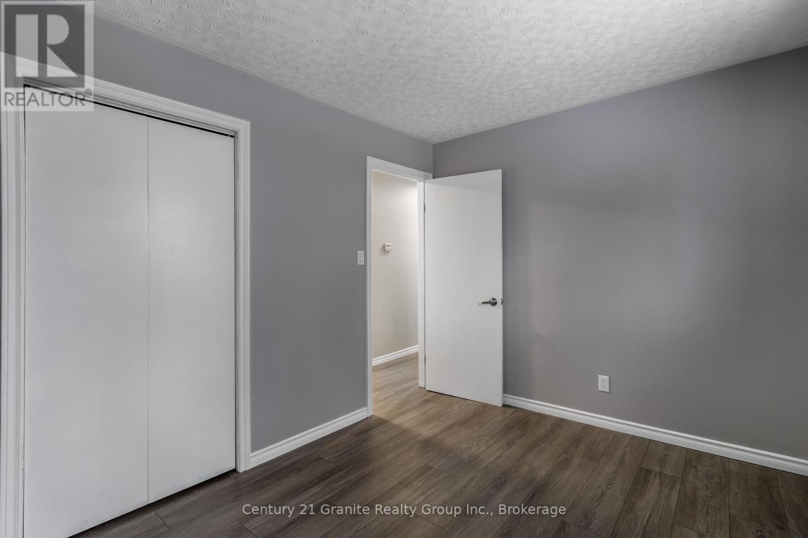 55 WELLINGTON STREET E - Image 22