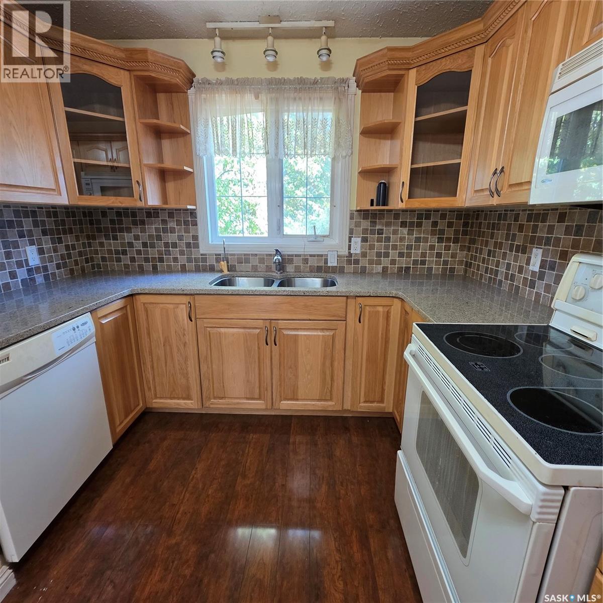 1731 Centennial CRESCENT, North Battleford — photo 9