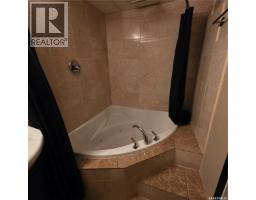 1731 Centennial Crescent, North Battleford, SK S9A3J2 Photo 18