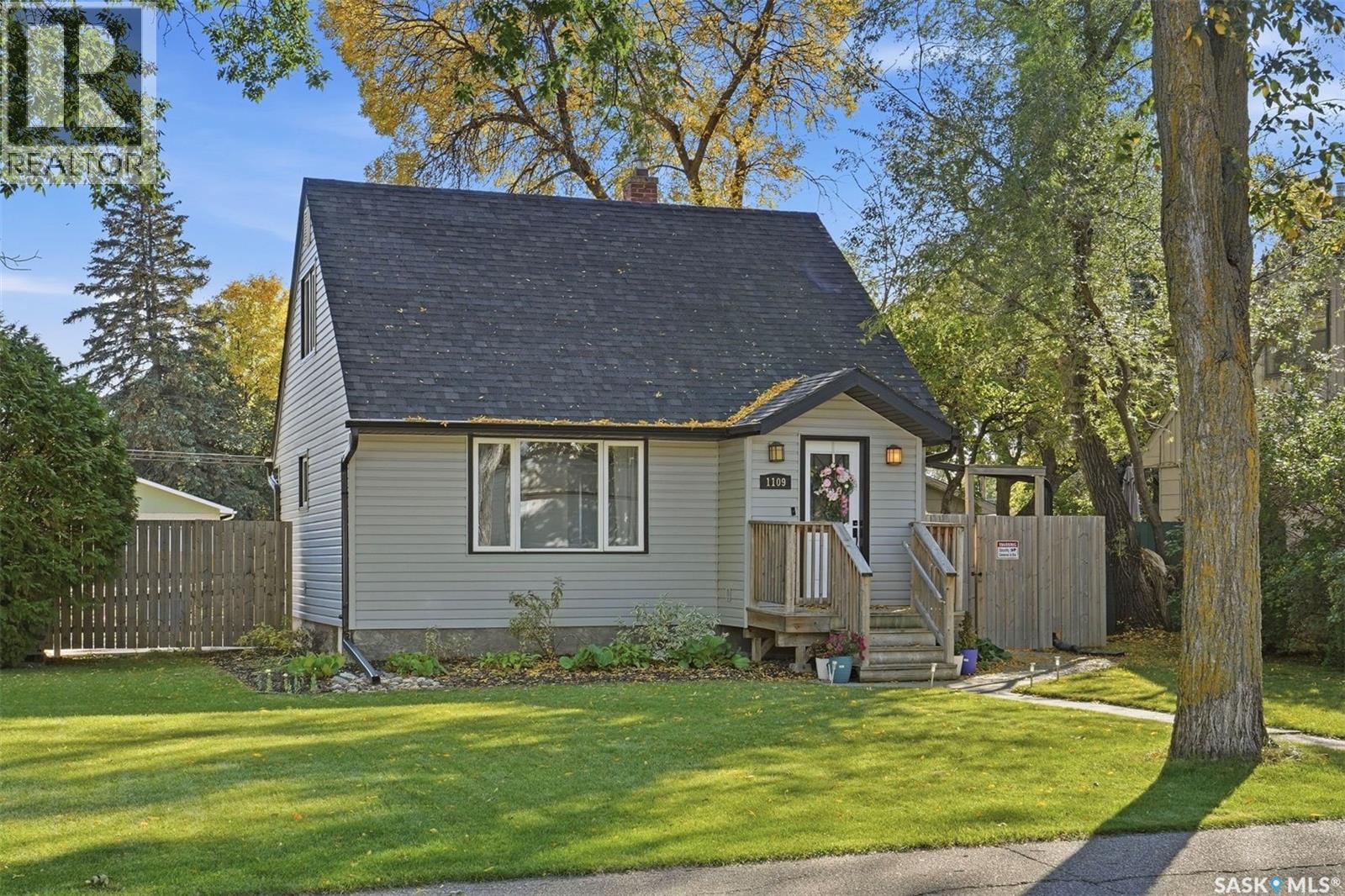 1109 Oxford STREET, Saskatoon — photo 3