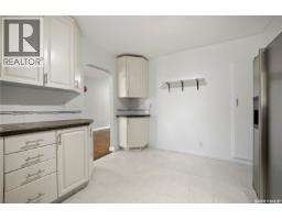 2730 Thornton Avenue, Regina, SK S4S1J1 Photo 10