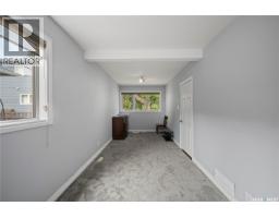 2730 Thornton Avenue, Regina, SK S4S1J1 Photo 13