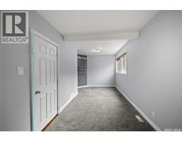 2730 Thornton Avenue, Regina, SK S4S1J1 Photo 15
