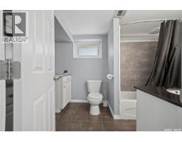 2730 Thornton Avenue, Regina, SK S4S1J1 Photo 23