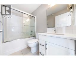 402 Meadows Boulevard, Saskatoon, SK S7V0E7 Photo 32