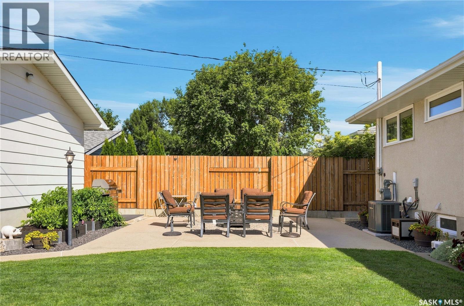 1514 Laura AVENUE - Image 46